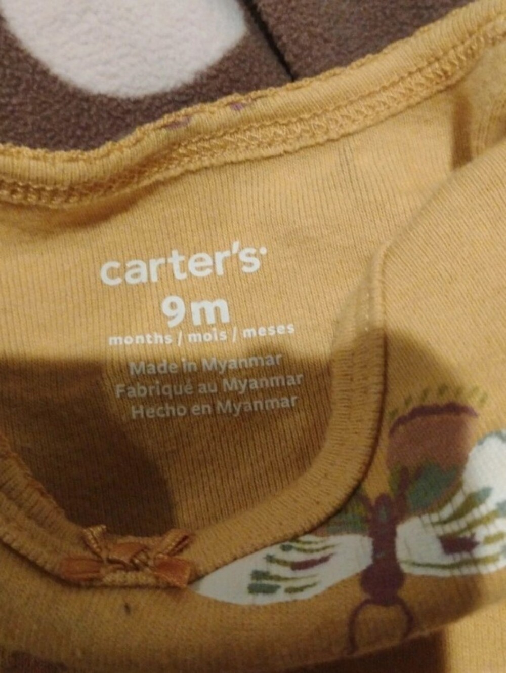 Carter's Baby Girl Clothes Lot 4pc Fleece Jacket/Onesies - 9-12m - Picture 2 of 5
